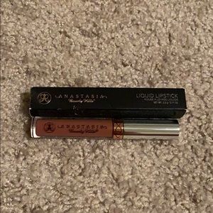 Anastasia Beverly Hills liquid lipstick